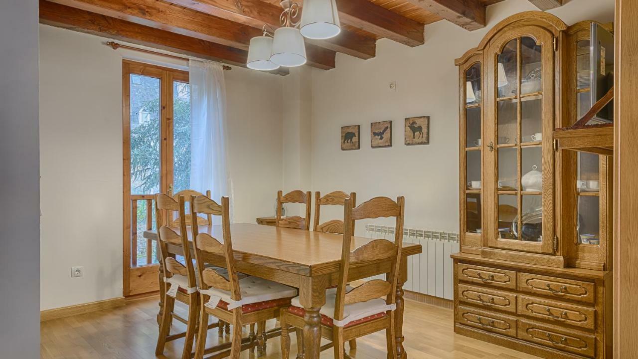 レスSaplan Real Estate Montludeアパートメント エクステリア 写真